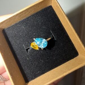 Elegant Blue and Yellow Teardrop Ring
